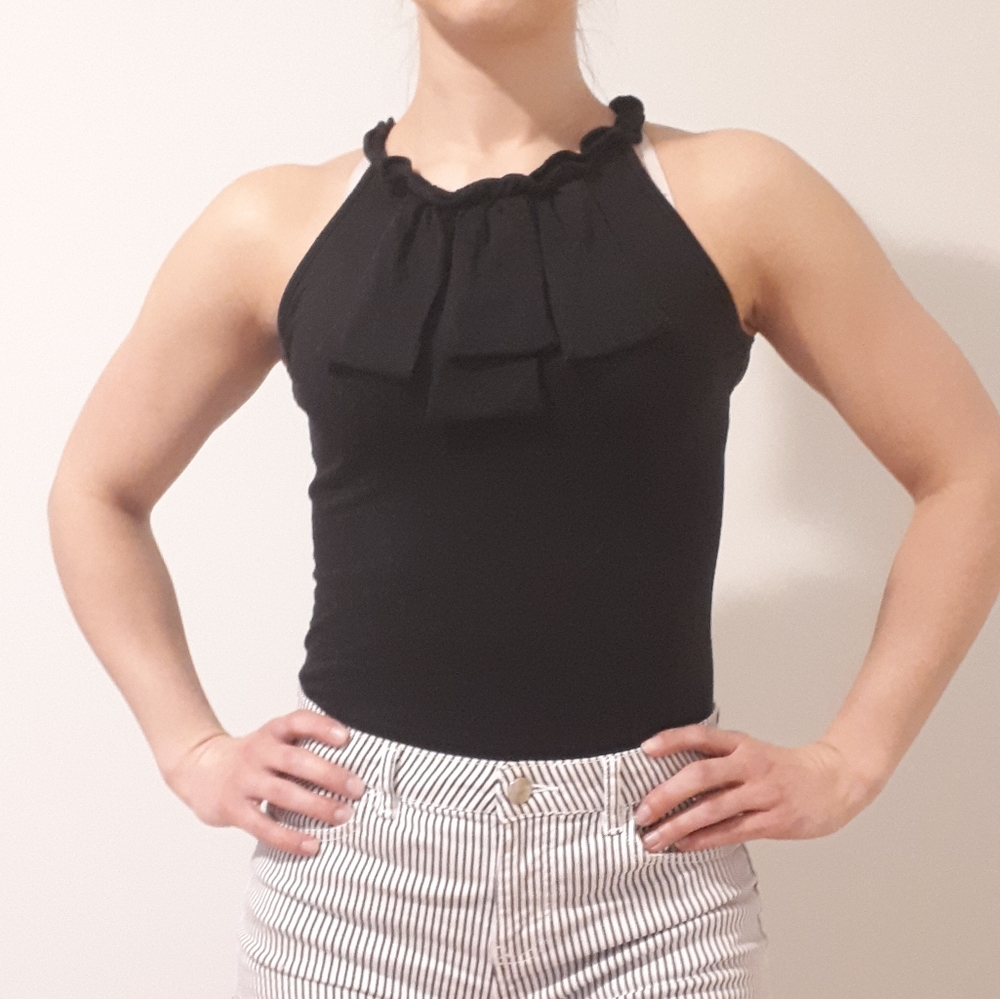 🌞3/$30 GUC Jacob Halter Neck Top